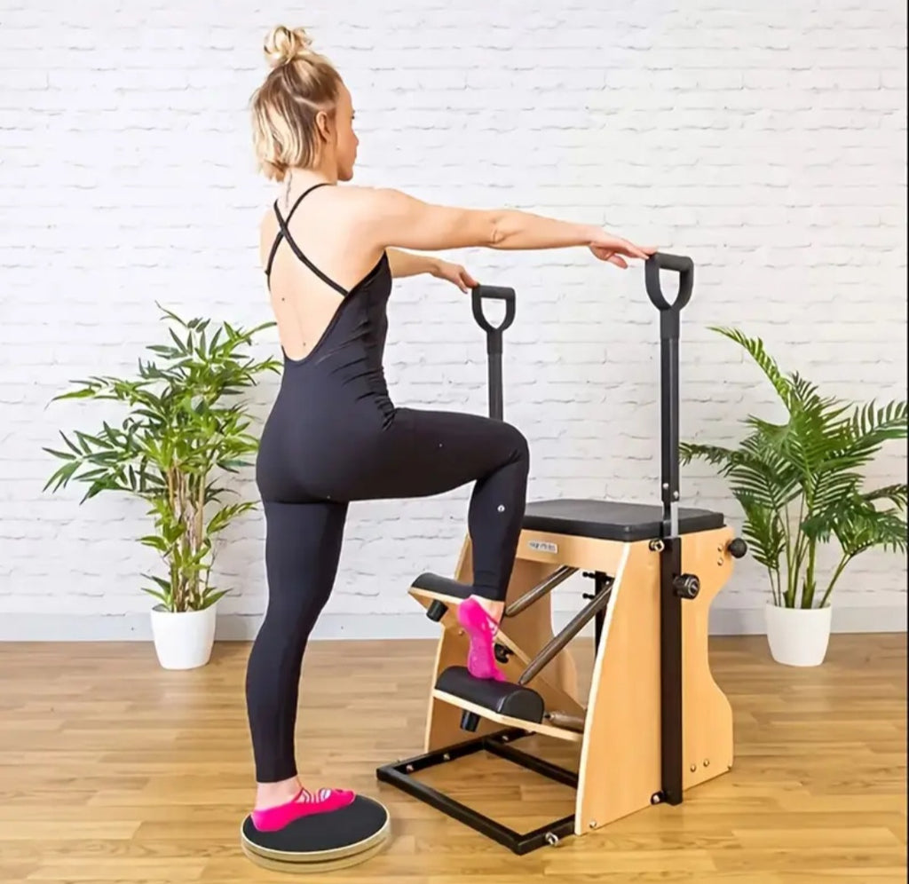 1 wooden waist twisting disc/circular balance board, anti-slip base, strengthens core, suitable for full-body shaping, indoor gym and outdoor sports equipment.