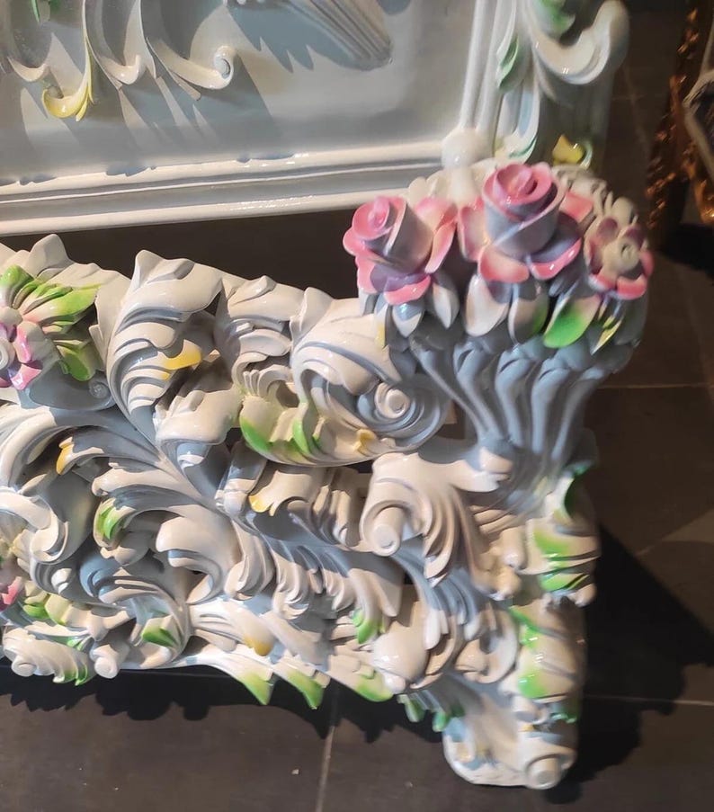 Balinese Teak Wood Bed Frame: Intricate Carvings, King Size